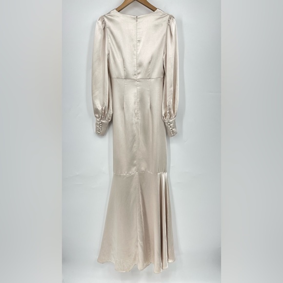 Elliatt XS Aleah Satin Dress Maxi Gown 0154 button cuff trumpet ruffle hi low - Picture 11 of 16